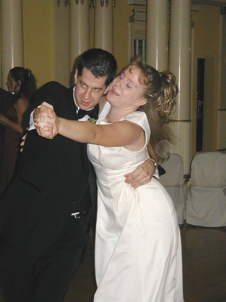 John&Lauren Dancing.jpg